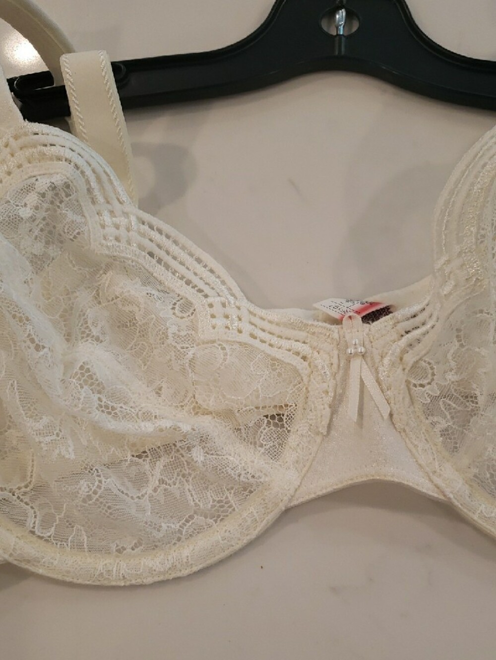 Wacoal Ivory Lace With Satin Ribbon Trim Underwire Bra - Picture 4 of 4